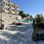 Merlot Village 4*