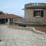 Merlot Village Kariá