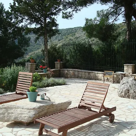 Aparthotel Merlot Village Karia (Lefkada)