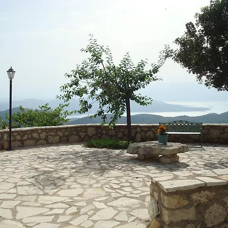 Merlot Village Karia (Lefkada)