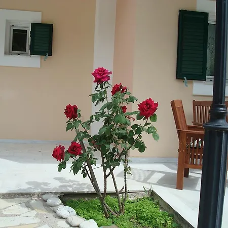 Merlot Village Aparthotel